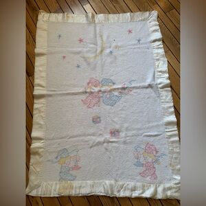 1960s Vintage Baby Blanket with Pastel Design